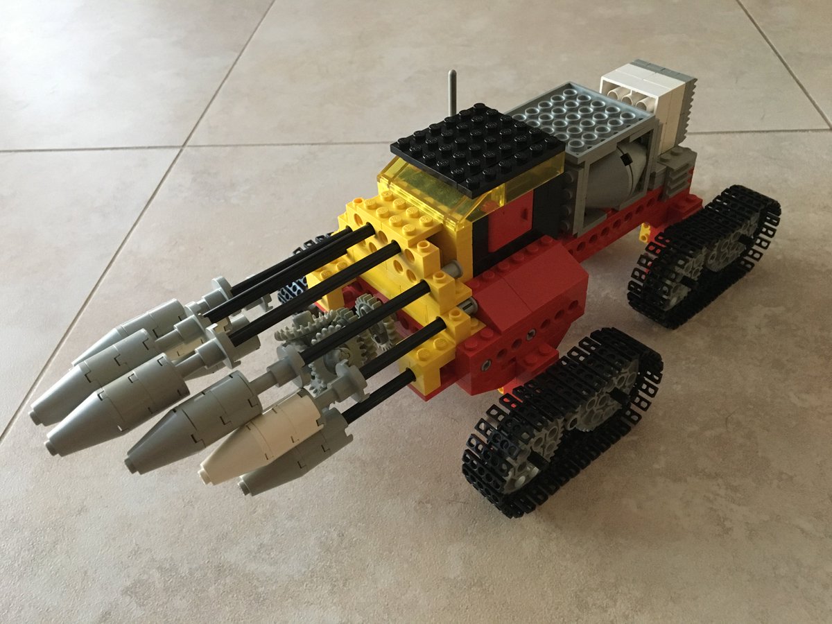 SUSLIKGAMING's tweet photo. Thx Spode Boy for creating this fanbuild that is based from my lancelot video! Good job!
Original lancelot video: https://t.co/A3TFIG8ZDS
Previous fanbuild: https://t.co/uTfMd3Xog6 #crossout #fanbuild #LEGO #suslikgaming https://t.co/J51UTIoWyG