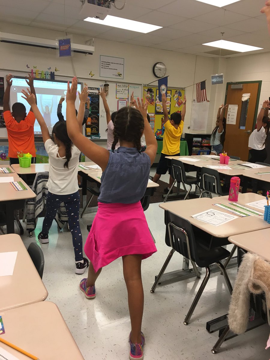 walton147's tweet photo. Doing our first brain break of the day! https://t.co/QuU6SE7y6S