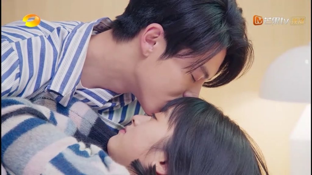 сериал дорама сад падающих звёзд. Qing fei de yi и мин хо. сад падающих звезд китай 2018. хан бёль дорамы падающая звезда. дорама падающая звезда тайская версия.