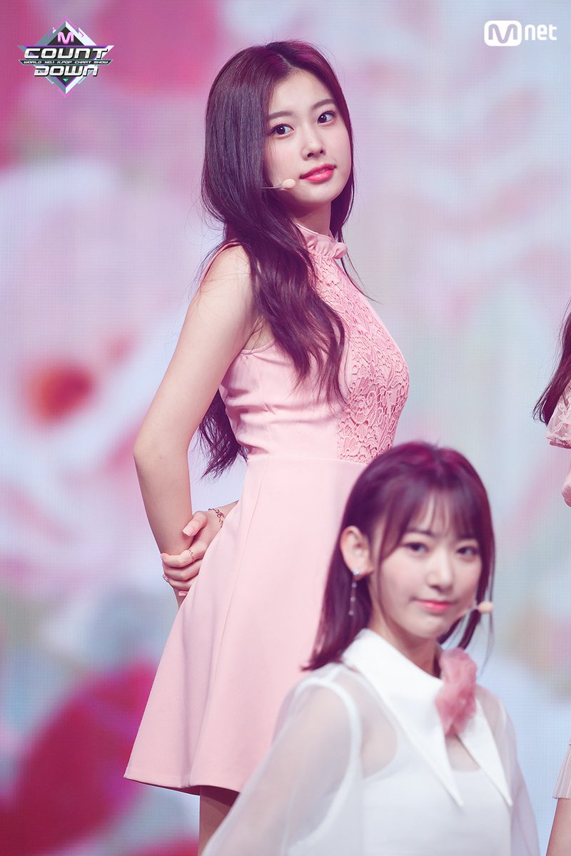 180823 #MCOUNTDOWN 현장포토 ′Special Stage′ ′프로듀스48-약속′의 ′다시 만나′ 무대 ♪ #프로듀스48 #PRODUCE48 #약속 #ThePromise #다시만나 #SeeYouAgain #왕이...