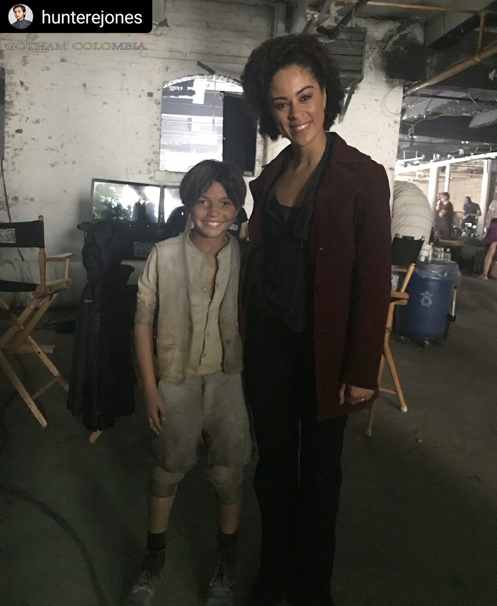 GothamWorldwide's tweet photo. 📷: #HunterJones vía IG.

#Gotham #CoryMichaelSmith #RobinLordTaylor #GothamSeason5 #GothamColombia 

@FOXTV @warnerbrostv #GothamDeservesBetter @netflix @hulu @TheDCUniverse @HBO #SaveGotham https://t.co/KfcQMpa0DN