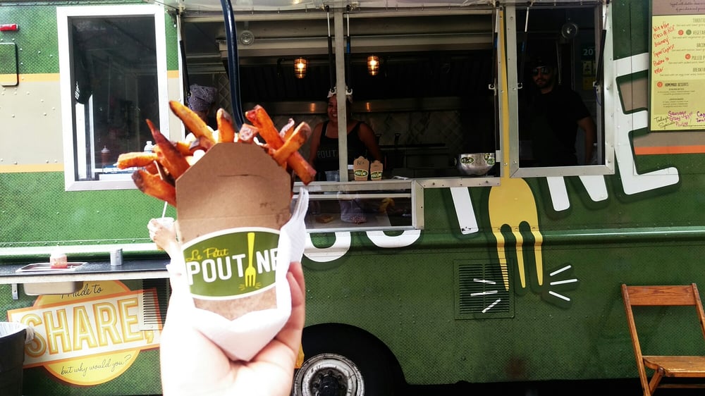 petitpoutinerie's tweet photo. It's Friday Eve, time to celebrate with poutine! 2 lunches to choose from: Canal View Office Park, Canal View Blvd Rochester 14623 11:30a-1:30p | 298 State St Downtown Rochester 11:30a-1:30p #elementk #eagleview https://t.co/bjXh74d4co