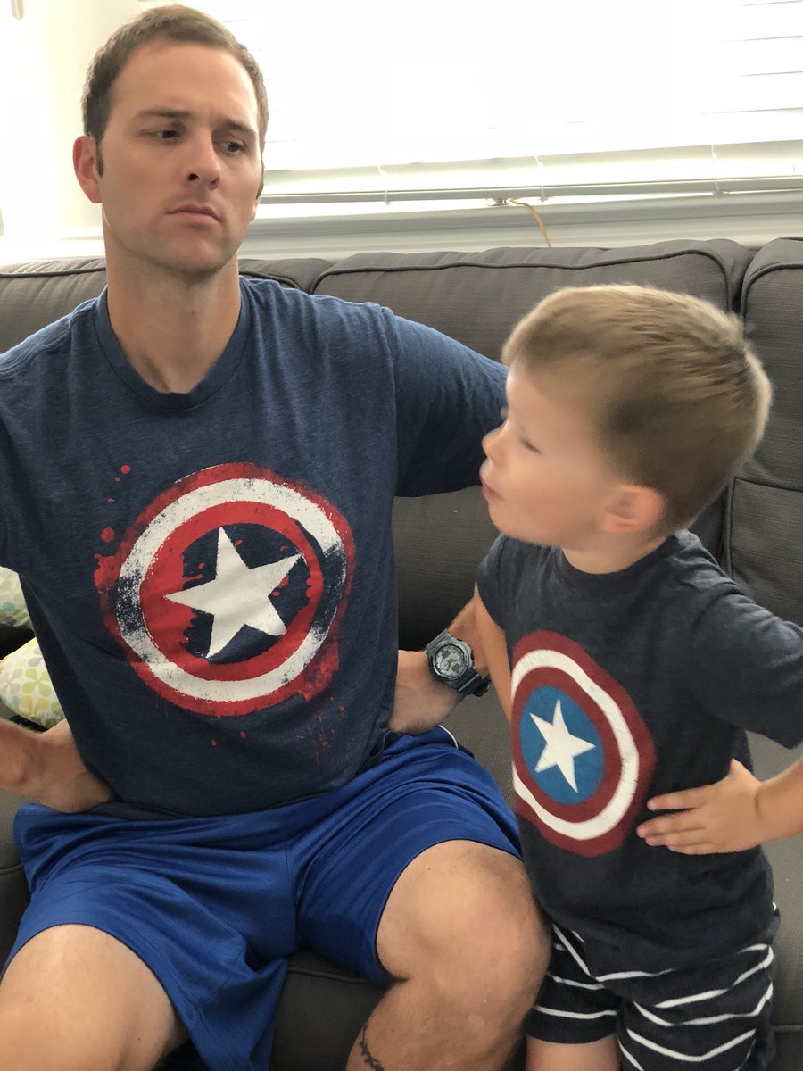 Ammhall's tweet photo. @ChrisEvans my son and I love you and the Captain #whoworeitbetter https://t.co/1R7WMzXlEt