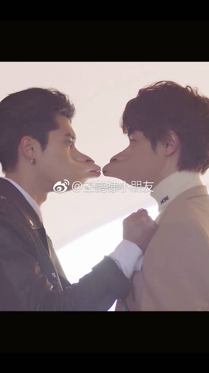 i_am_lil_meowi's tweet photo. Found this on weibo ... Can't stop laughing ... It looks so hilarious πππ
Wtf πππ
I'm crying πππ
Β©a4eRη₯η₯ on weibo
#MeteorGarden2018 #meteorgarden #MGFirstKiss #dylanwang #ηιΉ€ζ££ #DarrenChen https://t.co/Yzwk4HPwOj