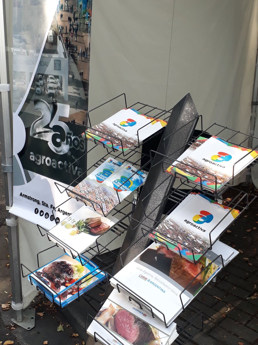 AgroActiva's tweet photo. Ya arrancamos 💪. Nuestro espacio en #zemezivitelka está listo. 🇨🇿 #aainternacional #almundo #misioncomercial @CodaIndustriel @IPCVA @carlosmainero #degrande #ceac @jdanielvillalon https://t.co/zwL8uNbg8n