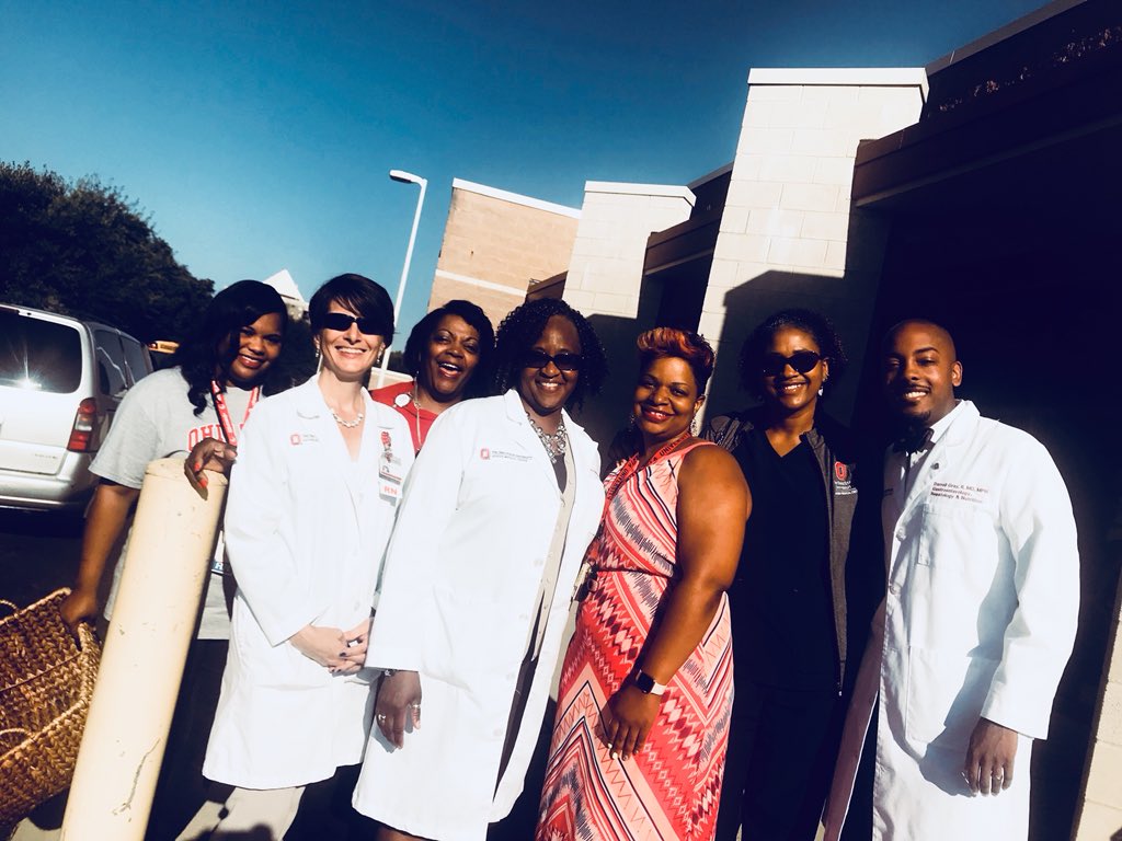 DMGrayMD's tweet photo. This is how we welcome students to their 1st day of school in @ColsCitySchools Health Sciences Academies.
#FirstDayCCS
#RedCarpetReady
#BlackMeninMedicine #WhatDocsDoForFun
cc: @DrQuinnCapers4 @NationalMedAssn @OSUWexMed @OSUCCC_James @AutumnPlans @TeiStreet https://t.co/paLWCHXzjw