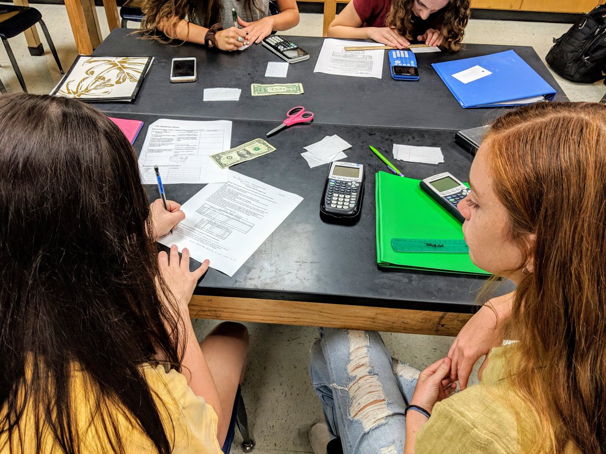 jen_young_'s tweet photo. BWHS is focused on collaboration, peer feedback, and real world problem solving this morning. #bwls2020 #inspireandguide @BWLSD https://t.co/yQI7E31xRw