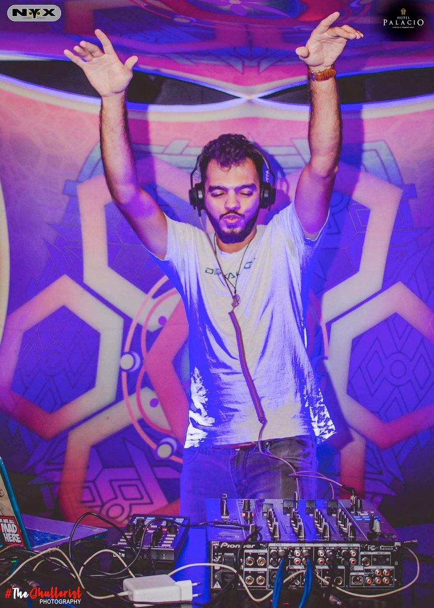 digital_om's tweet photo. Mad dancing night few weeks back with #DjGuruDev on the console few weeks back in #Guwahati, #India.. ๐ฝ๐๐ป
#digitalom #psydecor #gurudev #psytrancefamily #psytranceindia #psychedelic #psytrance #djlife #djlifestyle #psytranceindia #psyindia #psyindiafamily #psyfamily #psytribe https://t.co/v0kddlunfB