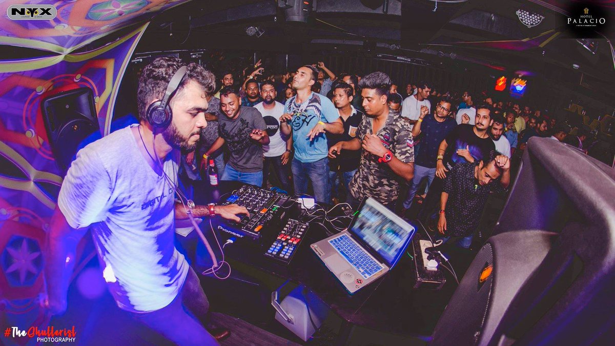 digital_om's tweet photo. Mad dancing night few weeks back with #DjGuruDev on the console few weeks back in #Guwahati, #India.. ๐ฝ๐๐ป
#digitalom #psydecor #gurudev #psytrancefamily #psytranceindia #psychedelic #psytrance #djlife #djlifestyle #psytranceindia #psyindia #psyindiafamily #psyfamily #psytribe https://t.co/v0kddlunfB