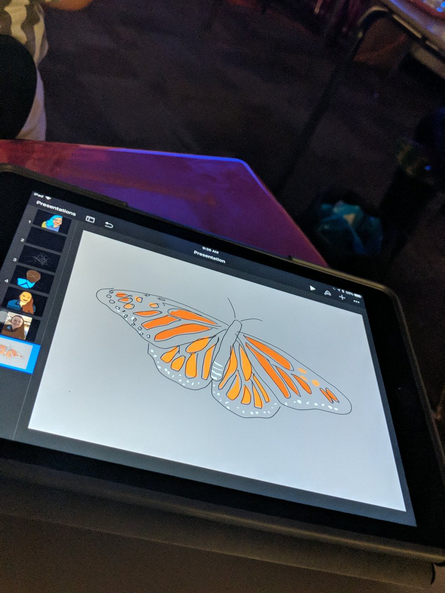 alisa_pergolski's tweet image. Learning how to paint on my iPad from @MrsNkellenb #Teach4me #WSDTechSummit