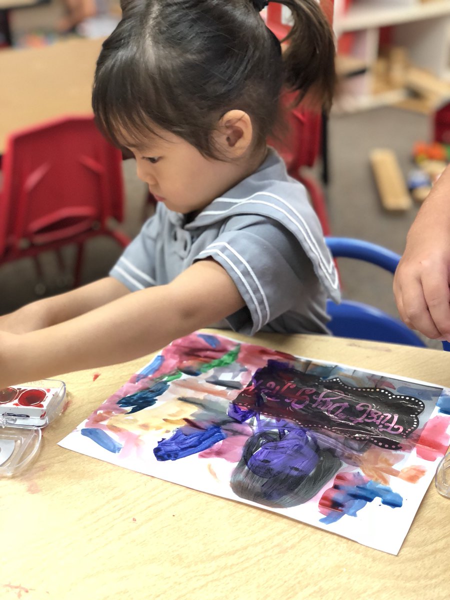 ms_mckim's tweet photo. “Creativity is contagious, pass it on.” - Albert Einstein #WeAreHSES18 #voyagers https://t.co/sIHuJoY0ZY
