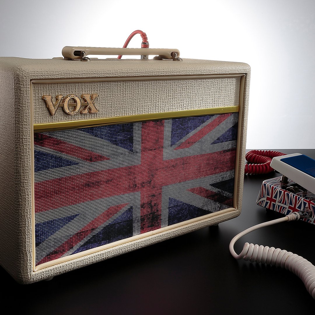voxampsbrasil's tweet photo. A VOX mantém a tradição dos amplificadores Pathfinder de serem os mais populares amplificares de estudos do mundo, com um visual único. Conheça toda a linha de amplificadores Pathfinder da VOX em: https://t.co/lR46CRhURY https://t.co/6DVswGkSZx