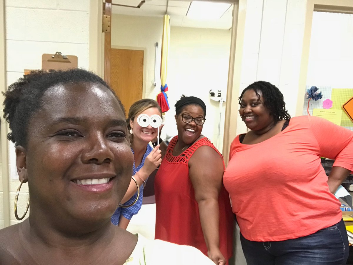 bgrahamed's tweet image. #ThisisLPMC ⁦@pgcps⁩ ⁦@lpmc_eagles⁩ #sayinghello