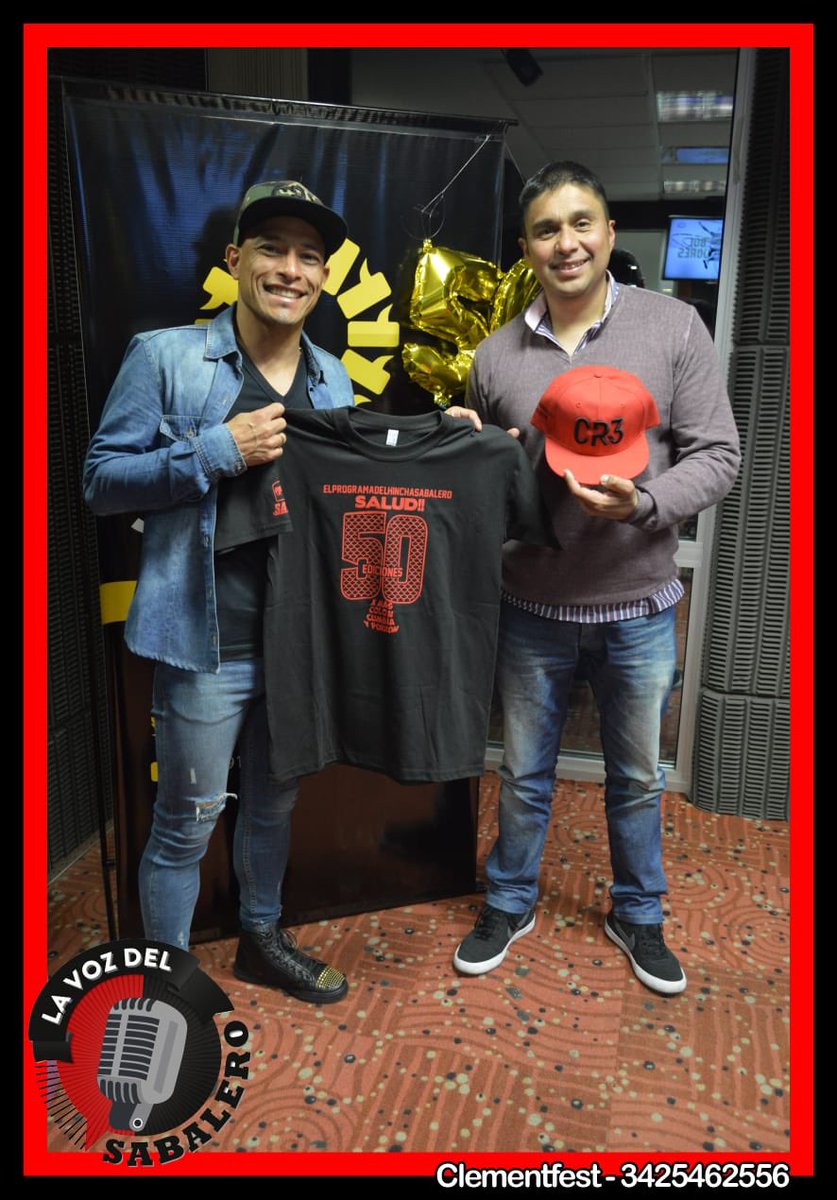 clementeCR3's tweet photo. Gracias por la invitación y por los regalos.  #ClementeEnLVDS https://t.co/2JMRlILHaZ