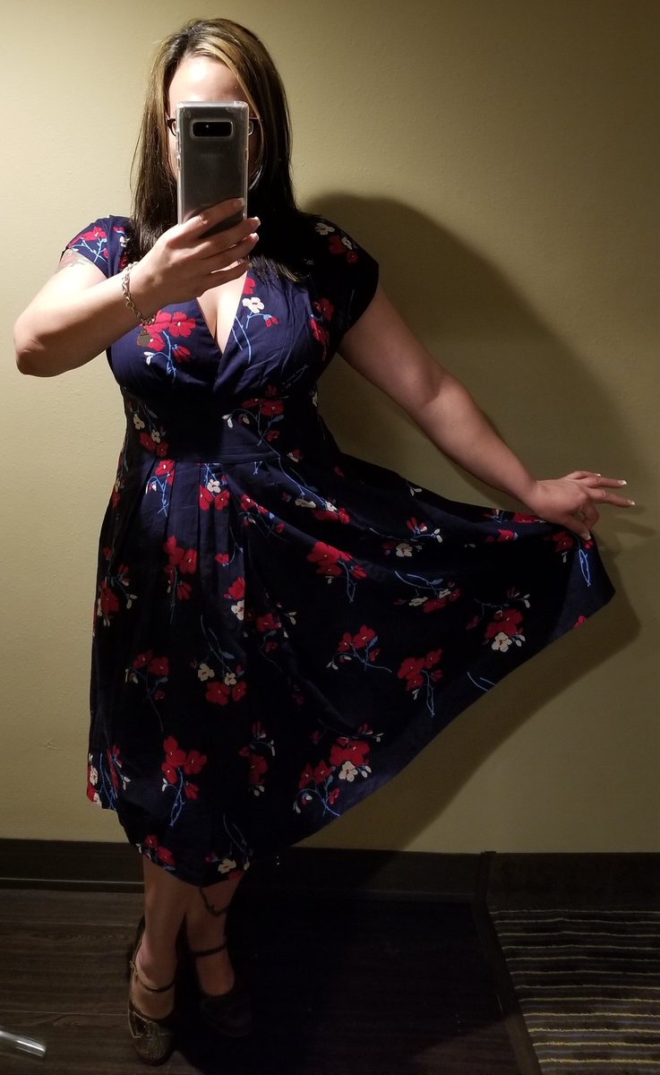 Jasmine_Love36d's tweet photo. Feeling so pretty in my new dress👗 
An awesome gift from a very special friend! Thank u again!😚
#emilyandfin #gift #prettydress https://t.co/FfRcJFyLwh