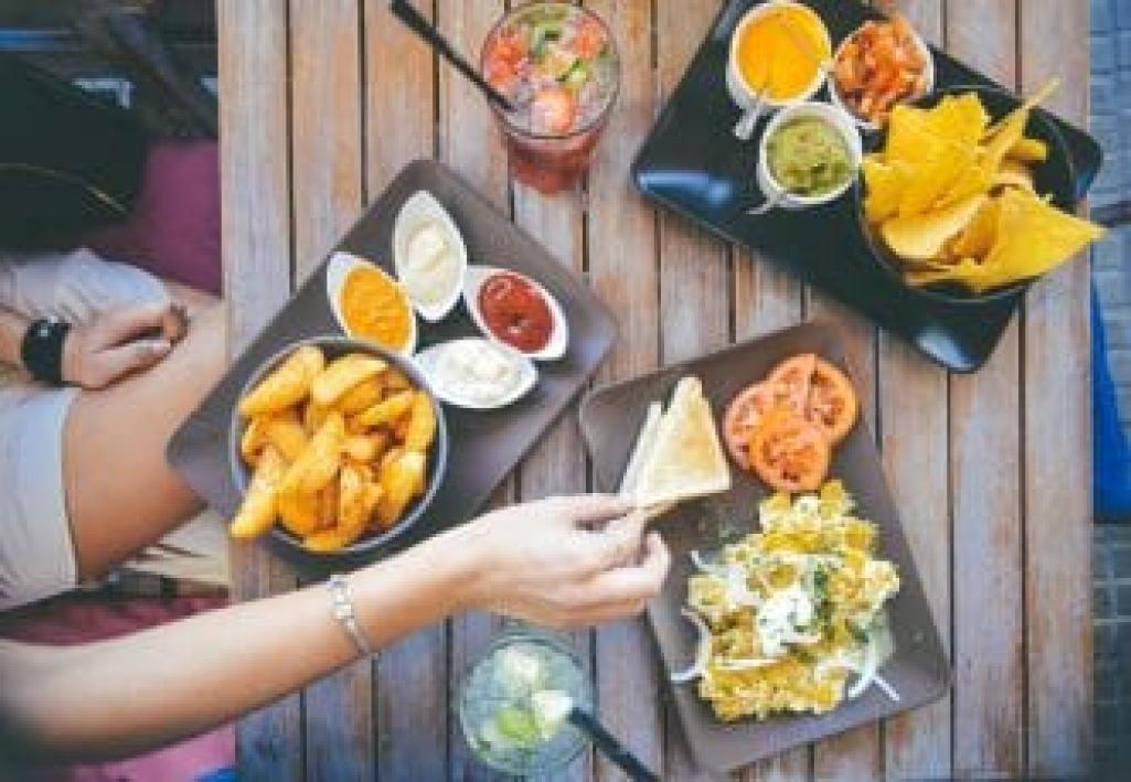 nextcater's tweet photo. Cravings come and go, but one thing is for sure: when you’re hit with the need of a quick fix, here's where you can find it. https://t.co/hJbWqKzwFb #craving #nom https://t.co/3neDQkwN51