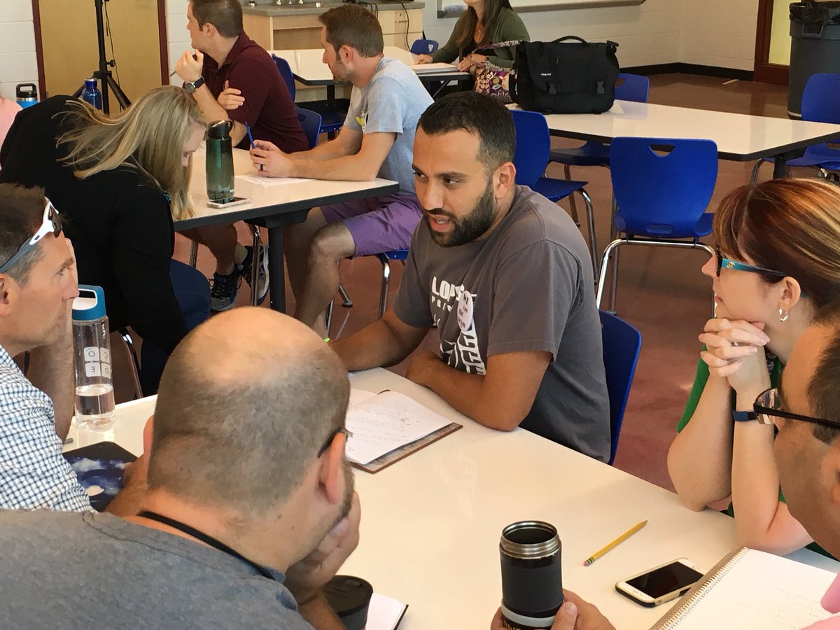 ThomasRalston2's tweet photo. @Avonworthschool MS focused on the teen brain and how to support student success with @PittTweet profs. #sel #middleschool #brainhub @HeinzEndow @KidsburghPgh https://t.co/qMemDe0pPo