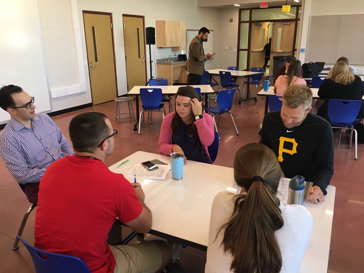 ThomasRalston2's tweet photo. @Avonworthschool MS focused on the teen brain and how to support student success with @PittTweet profs. #sel #middleschool #brainhub @HeinzEndow @KidsburghPgh https://t.co/qMemDe0pPo