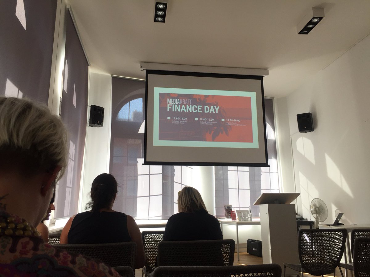coconradi's tweet photo. Danke an @TalkwalkerDE für die Einladung #smrt18 und nahtlos geht’s weiter mit @mediakraft Finance Day zu #DigitaleTrends #InfluencerMarketing https://t.co/MVtPU9GgCS