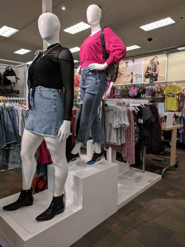 Keeping the Wild Fable girls funky and fresh at 1279.