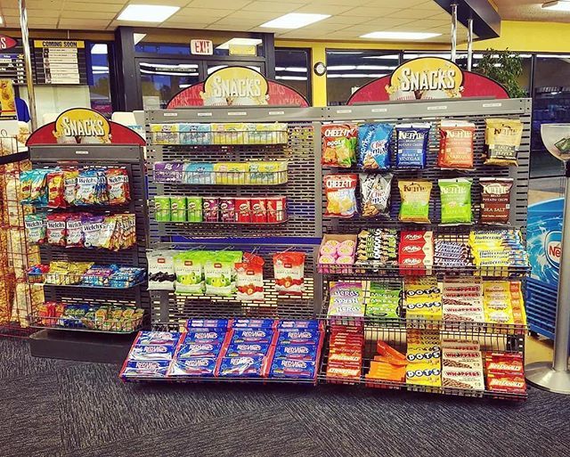Hungry? What was your favorite snack to pick up when you rented a movie?
P.S. the correct answer is red vines. (Reposting @lastblockbustermovie with 💜) #blockbuster #vhsisnotdead #lastblockbuster #bendoregon #videorental #70skid #80skid #90skid #ilov… ift.tt/2Pz8OMk