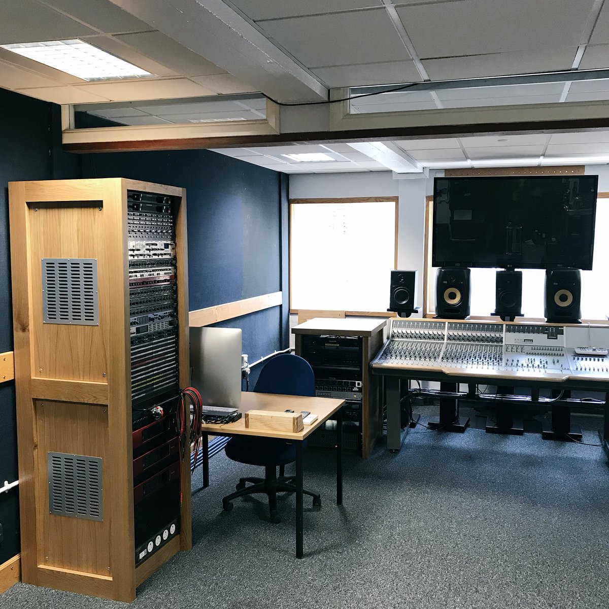 <a href="/LCMTech/">LCM Tech</a> team have been busy redesigning and refitting one of our Music Technology teaching rooms fitted with #audient #dynaudio #krk bring on September!