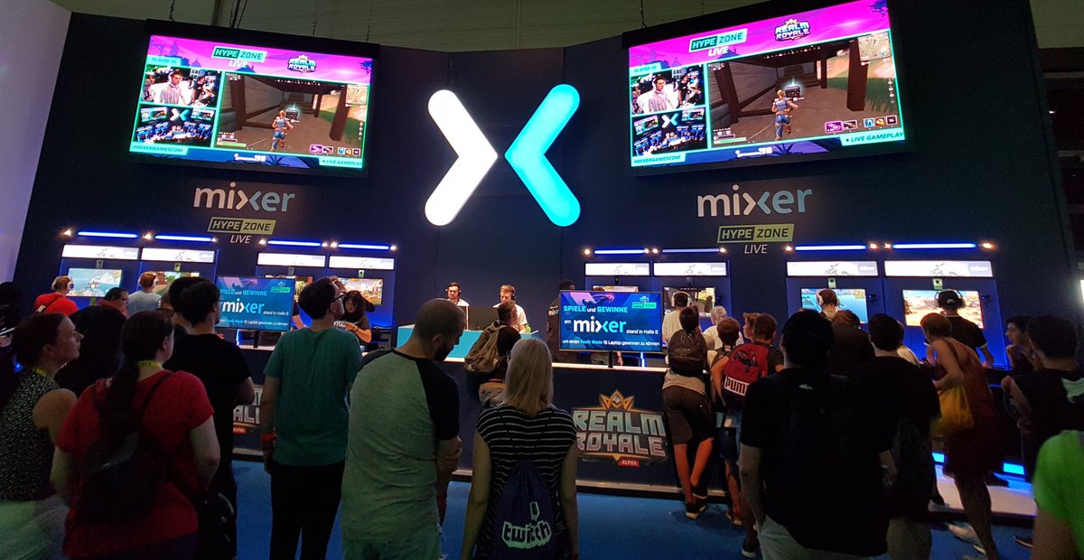 AmazingPeterNo1's tweet photo. #MixerGamescom
#gamescom
#Wow https://t.co/kdDeNFHJm5