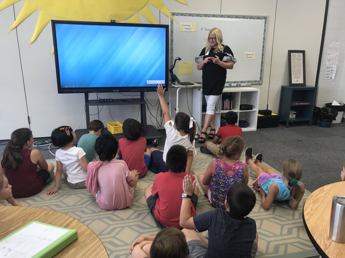 VHEWsheheane's tweet photo. Thanks so much to our visitors @Norriscounselor and @CuttingEd_Jen for making this week awesome!! https://t.co/lpv9iElWTb