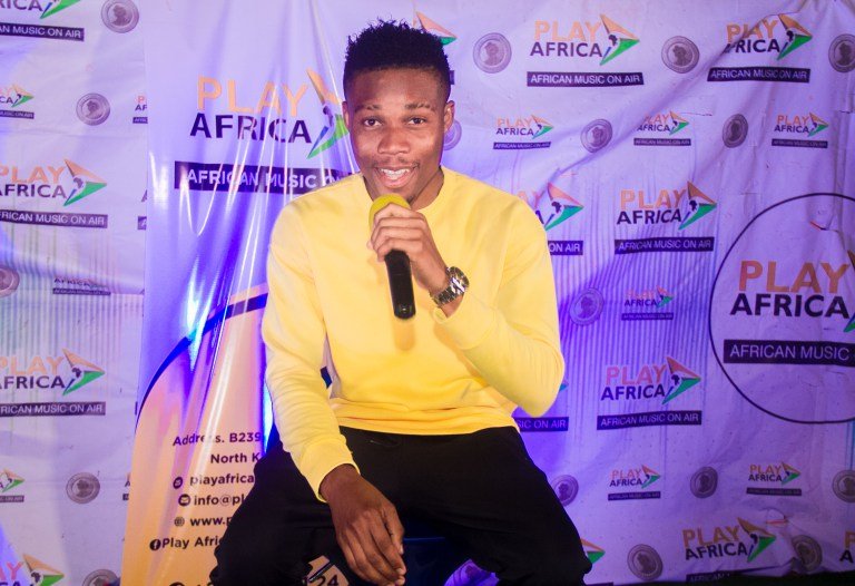 MrAnnanAcquah's tweet photo. Am now a super star after @PlayafricaMusic #BonfireNight @Kdbakes8 ✌ https://t.co/WrOdOTMwCH