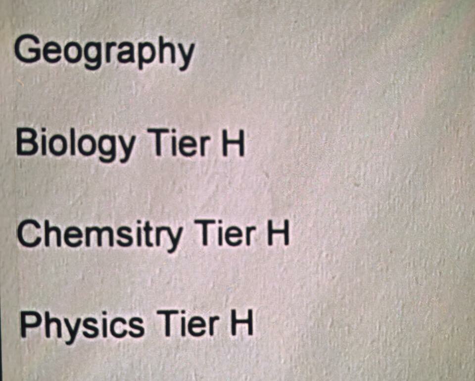 STEcopywriting's tweet image. Spot the deliberate mistake... *facepalm* 😆 

#GCSEs2018 #resultsday #GCSEresults