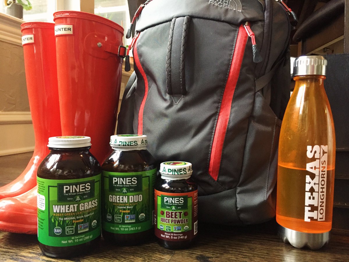 PinesWheatGrass's tweet photo. Doubtful your #CollegeStudent will be getting 3-5 #veggies a day this semester? Here's a simple solution: send him or her back to school with some #Pines !! 🌱 💚 #wheatgrass #healthyeating #healthydiet #nutrition #greens #eatyourveggies #berealeatreal #eatclean #wellness #diet https://t.co/m1eNBNinLw