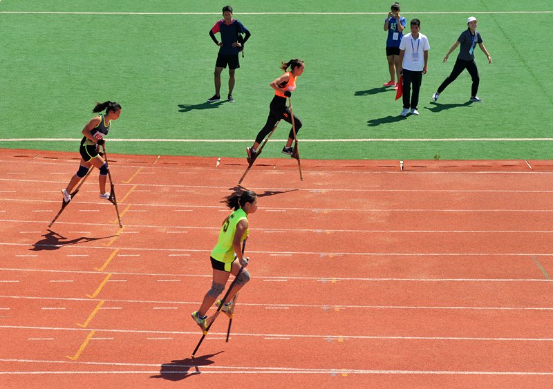 PDChina's tweet photo. Traditional ethnic sports competition held in Cangzhou, North China’s Hebei province https://t.co/MRIpPX0cy0