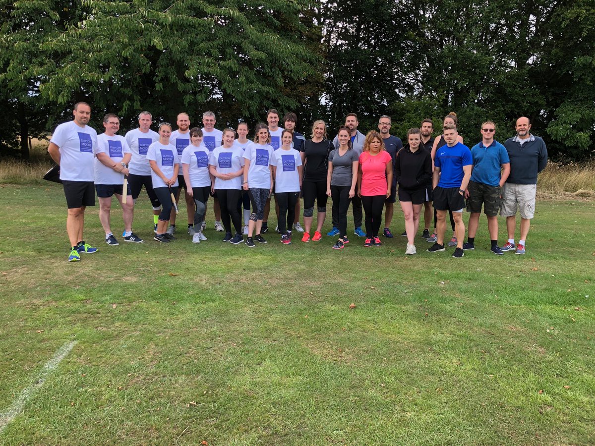 wild_julian's tweet image. The great rounders challenge ⁦@DuttonMoore⁩ v. ⁦@Rollits⁩ at Leconfield tonight. Very close encounter! 🙂⚾️