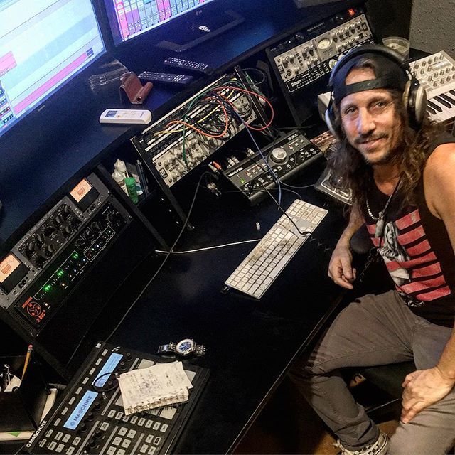 So damn lucky to make my dreams become reality in such a superficial industry facade of “success”. •
•
•
•
•
•
#music #musician #musicians #musicproducer #musicvideo #musicman #musicismylife
#mixengineer #production #artist #vocalproducer #record… ift.tt/2LnDT27