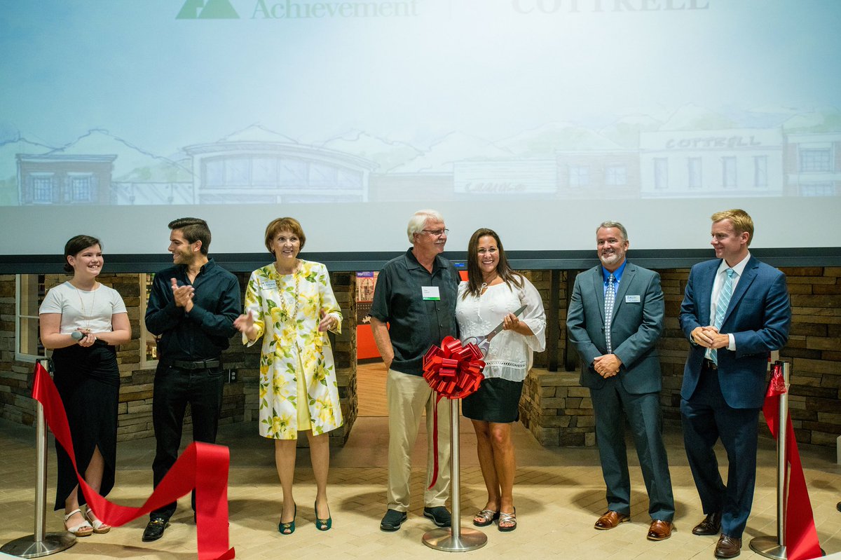 jageorgia's tweet photo. Such a fantastic morning celebrating the opening of the Mike &amp; Lynn Cottrell JA Discovery Center at North GA! Thank you to all of our partners for making this day possible, and all that joined in the celebration! 🎉 https://t.co/ah4HXQ8mnH