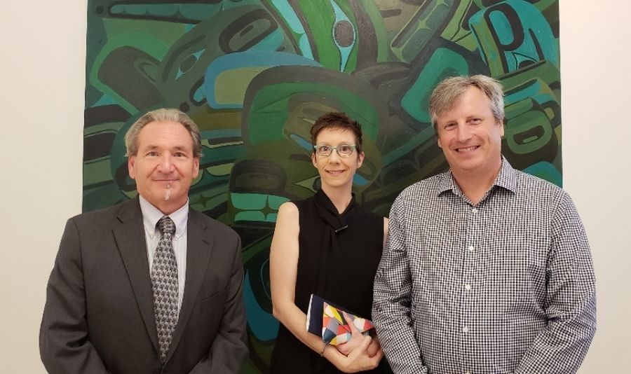 PACART_Canada's tweet image. Great night at the CFIM Pop Up exhibition! Three of our team members - Mark, Kerry, and Gordon are seen here with an artwork by Canadian artist Lawrence Paul Yuxweluptun!
#CFIM #ICEFAT