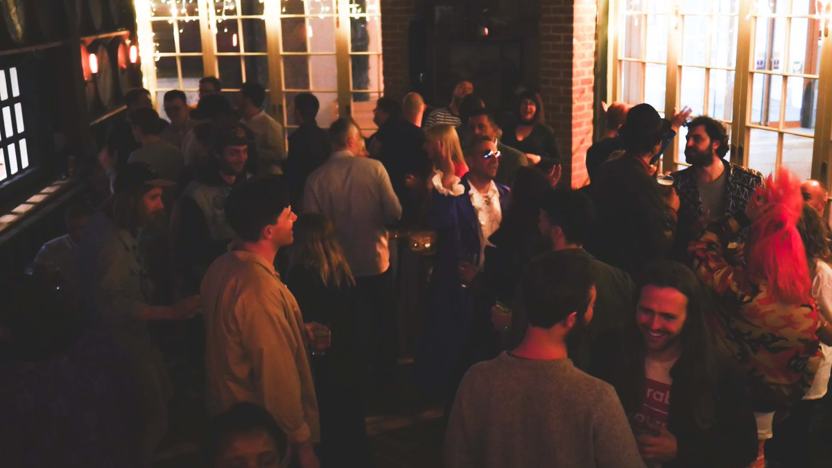 Looking forward to having @DJHowardSway playing at Cinque Ports tonight from 8pm till late! 😎