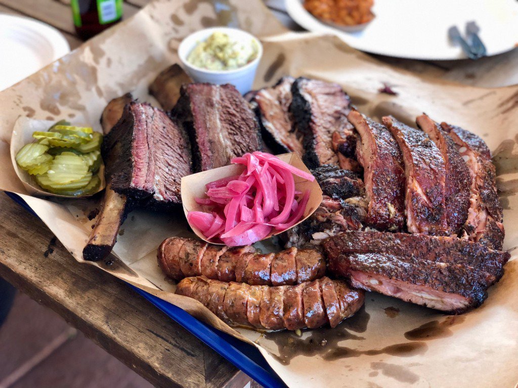 smorgasburgLA's tweet image. BBQ Day at #SmorgasburgLA = the best day of summer. This Sunday! - mailchi.mp/smorgasburg/gh…