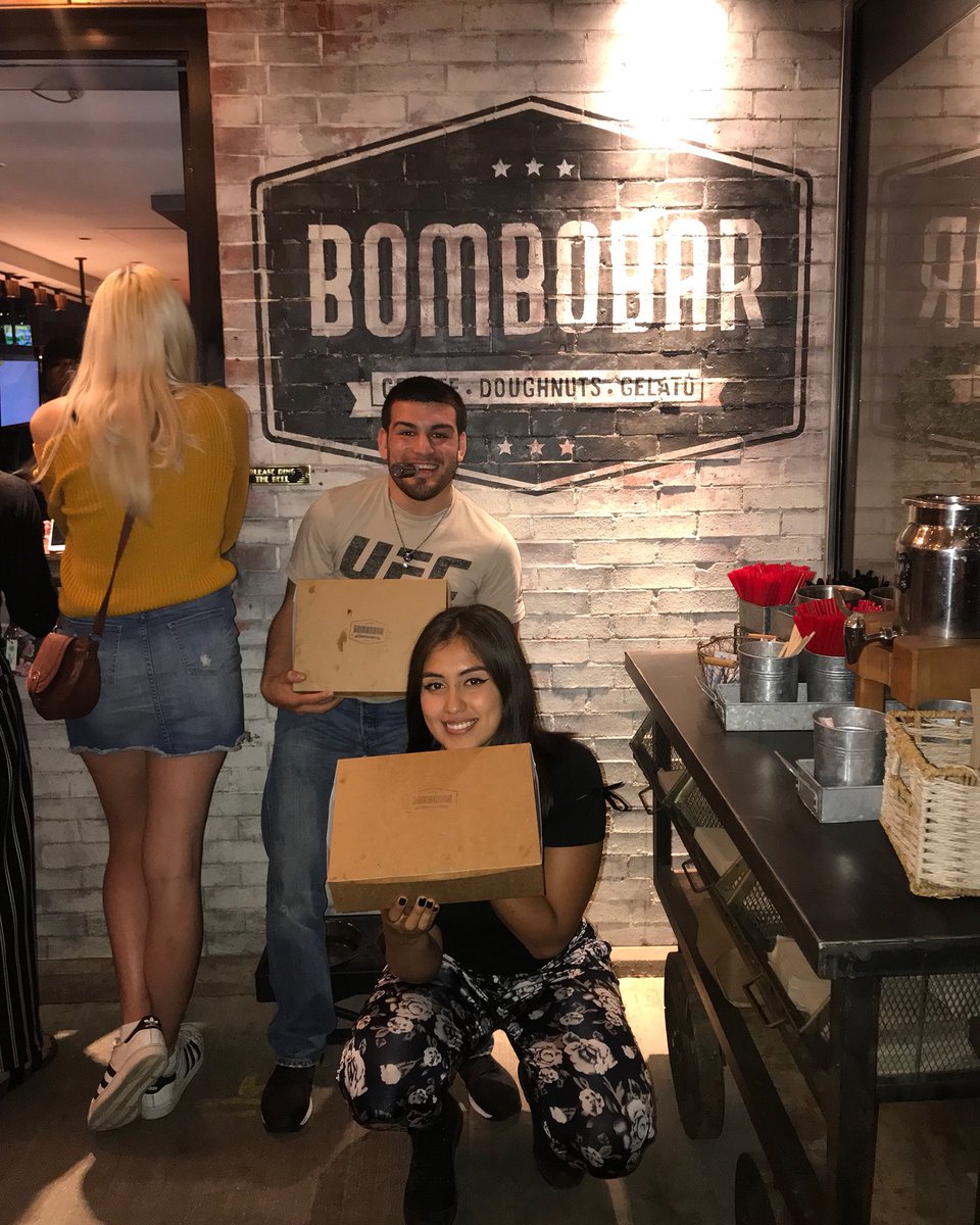 ShortyTorresMMA's tweet image. This place was incredible! Im a true fat kid at heart n I love dessert, this by far exceeded already my high expectations. Spectacular job @BomboBar n thank you for taking care of my fiancé n I while shes in town. You all are outstanding n we’ll definitely be back! #Bombobar