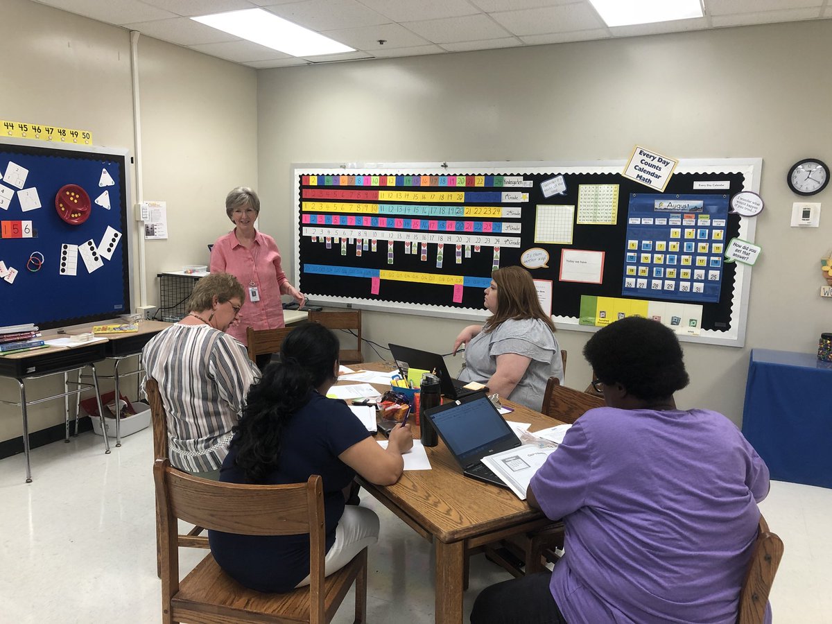 WhiteSulphurES's tweet photo. It’s Meaningful Math Thursday with our WSES staff! #makingmathcount https://t.co/ohg7AzKZ1U
