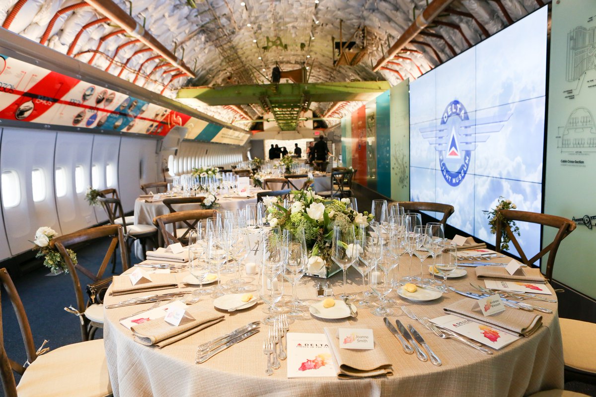 HighMuseumWine's tweet photo. #ThrowbackThursday to our 2017 @Delta Dinner in the 747! World-class vintners &amp; chefs created an unforgettable wine dinner in an airplane (yes, a plane!). We're thrilled to welcome them as hosts again in 2019. Until then, enjoy these photos via @CatMaxPhoto #highmuseum https://t.co/sGBXbIoyfU