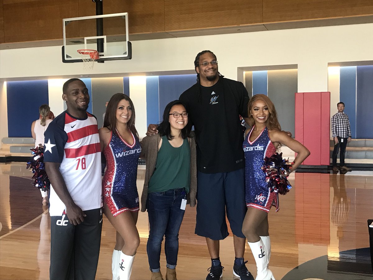 Shoutout to Etan Thomas and the @Wizardsdancers for visiting the new @CapitalOne campus today! https://t.co/uWrn7zJ1qu