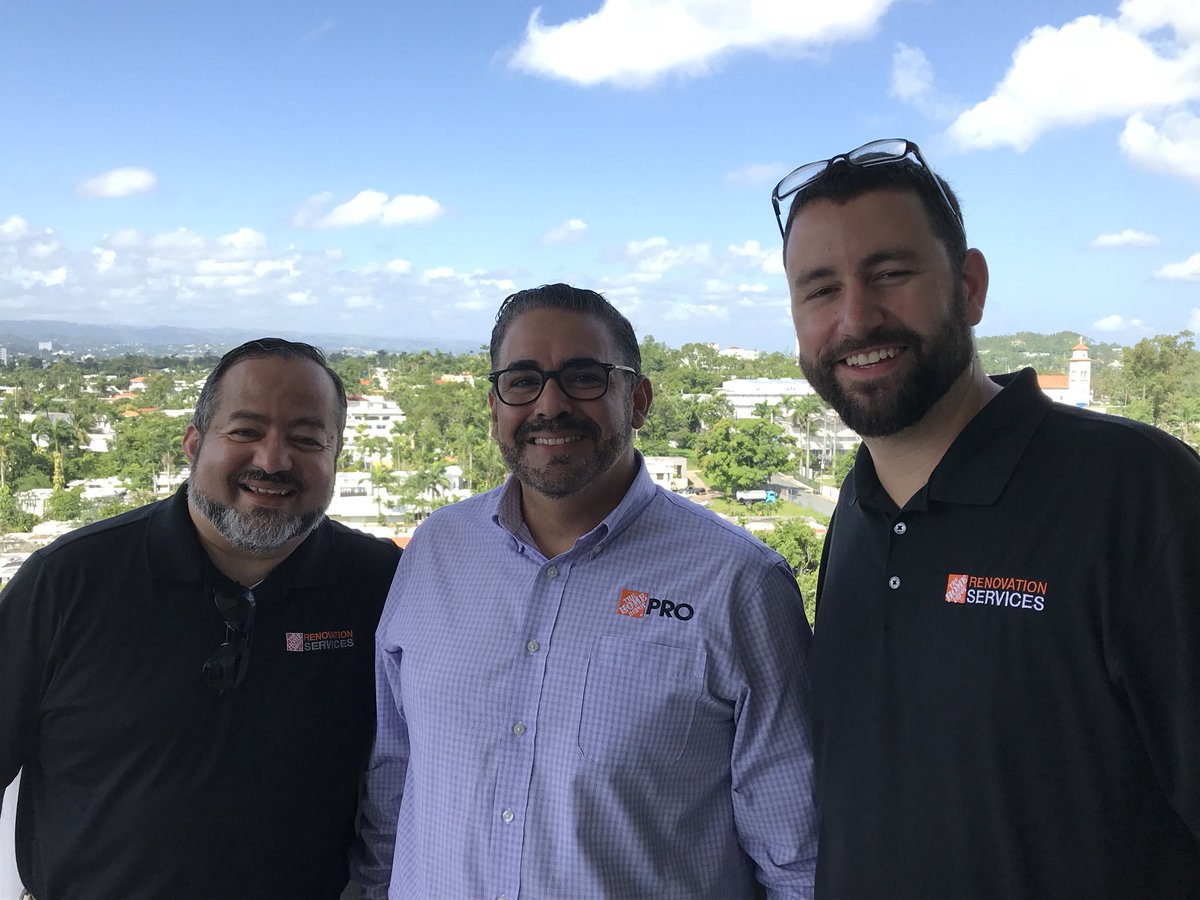 PRO and HRS team making it happen in Puerto Rico! <a href="/schell_graham/">Graham Schell</a> <a href="/lblight914/">Lauren Blight McClung</a> @jtrievespro @juanpbueno17 @cff025