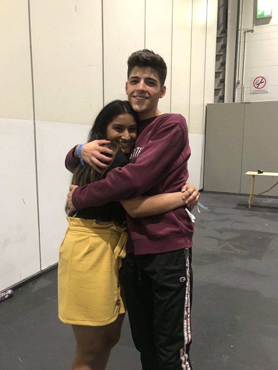 jayneegoesviral's tweet photo. @SummerInTheCity @JonDBarker i cant choose one #sitctbt https://t.co/PxgMlx2inP