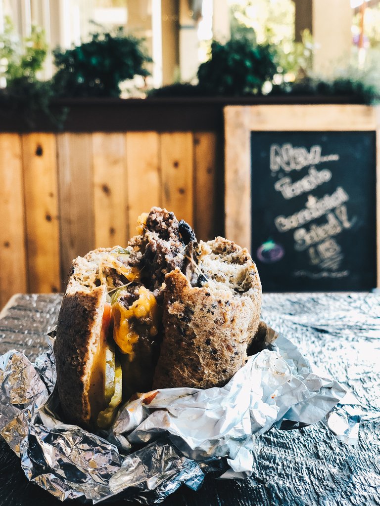 'This burger is so big and juicy it's like __________' 🍔
.
You know what to do, finish the sentence! Funniest caption will be featured on our stories! #finishthesentence #creativecaption #westcoast