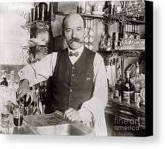 Ready for our #2for1 #afterwork #cocktails ?! Until 8pm !