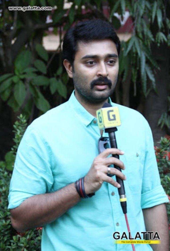 MathiSneha_BE's tweet photo. Wow My @Prasanna_actor
Anna Birthday'ku innaiyil irunthu innum correct ah 5 days than iruku.🙌🙌😊
#Aug28 #Tuesday😍😃🤗
I'm Waiting Anna.😎😊🤗
Advance Happy Birthday
My #LovelyAnna #CuteAnna #SweetAnna #SmartHero #HandsomeHero #RealHero #PrasannaAnna🍰🎂🍦🎉🎈🎁🎊💐💐😍😃😊🤗. https://t.co/6bHHc1AWmf