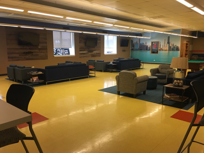 ClubOne2157's tweet photo. Newly renovated Teen Center, have you been by to visit?! #ClubOneULBGC #TeenSpace https://t.co/WNTwmq6Wrs