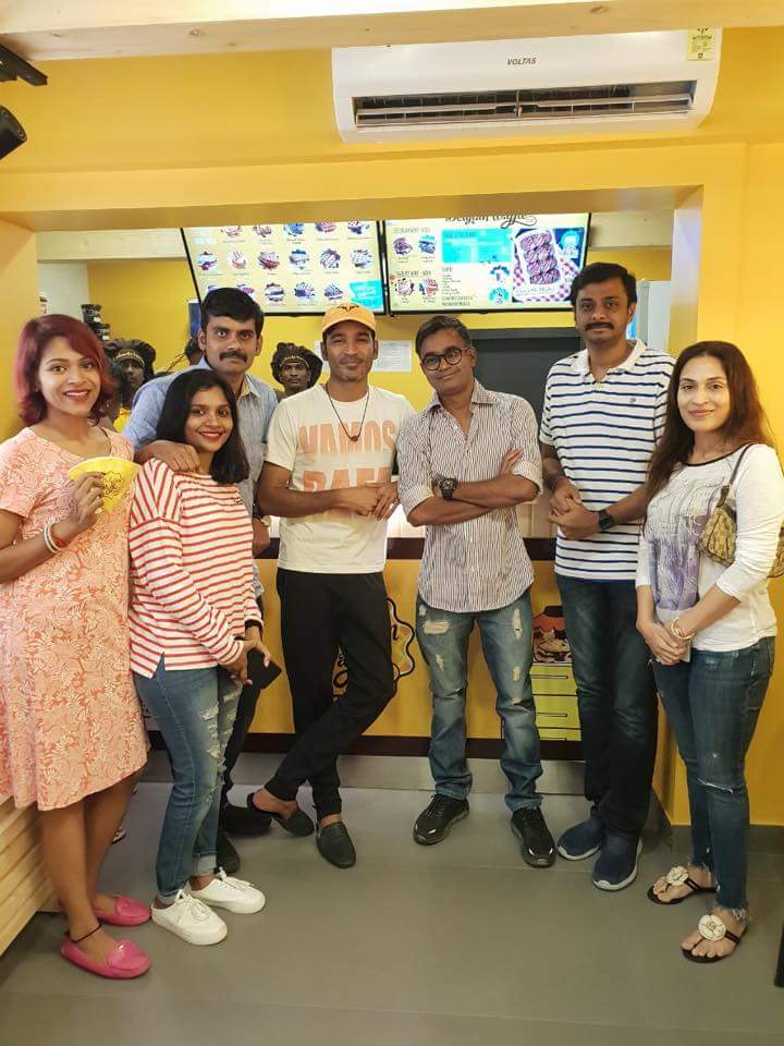 DhanushFc's tweet photo. .@dhanushkraja @GitanjaliSelva @selvaraghavan @dranjee @ash_r_dhanush @drkkarthika

The Belgian Waffle ,At  Anna Nagar  https://t.co/kkCx53upKc https://t.co/XlFKsh5H6X