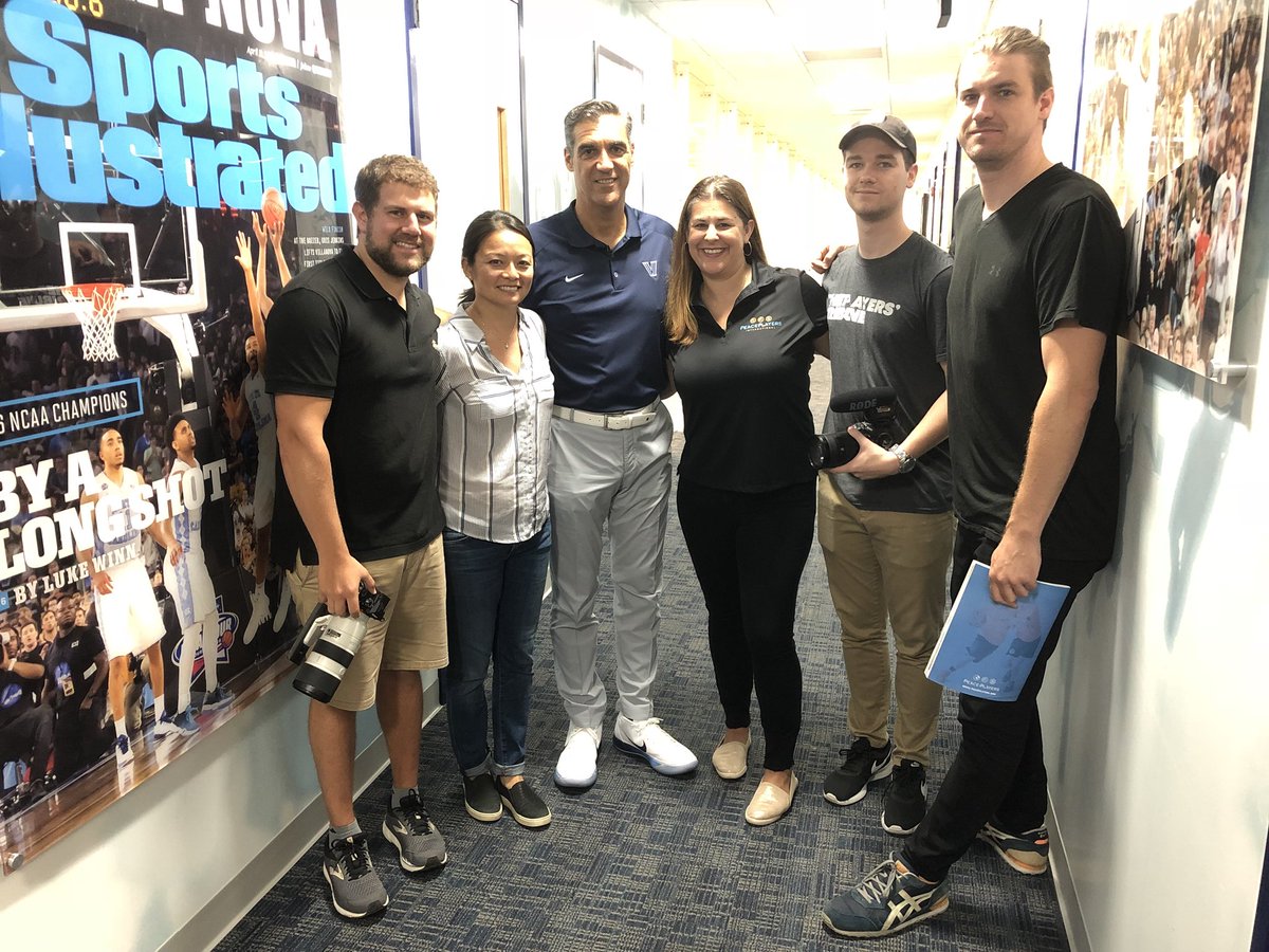CoachJayWright's tweet image. Great working with @PlayersTribune and @peaceplayers and excited to support the #NightofUnity Sep. 20 - video coming soon !

bit.ly/2o3ia6l